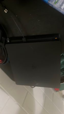 Selling PlayStation 4