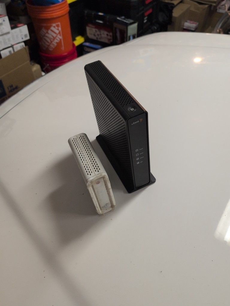 Docsis 3.0 Cable Modems Lot. Working. 