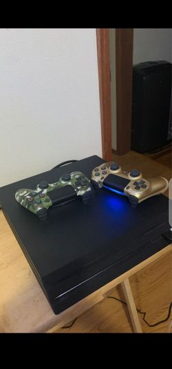 Ps4 pro ps tv 2 controllers and VR