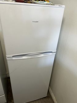 Hot point refrigerator