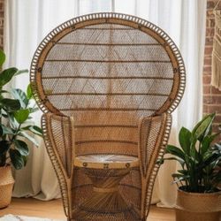 Vintage Rattan Peacock Chair 60's-70's Adult size EUC Accepting Offers