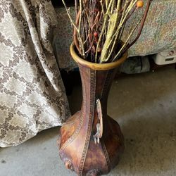 Beautiful Vase With Flowers 3ft Tall