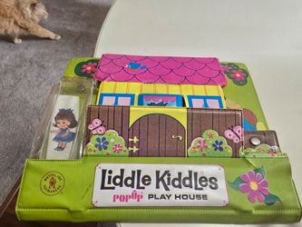 LITTLE KIDDLES PLAYHOUSE 1967