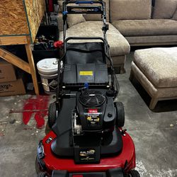 Toro TimeMaster 30-in Gas Self-propelled Lawn Mower with 223-cc Briggs and Stratton Engine