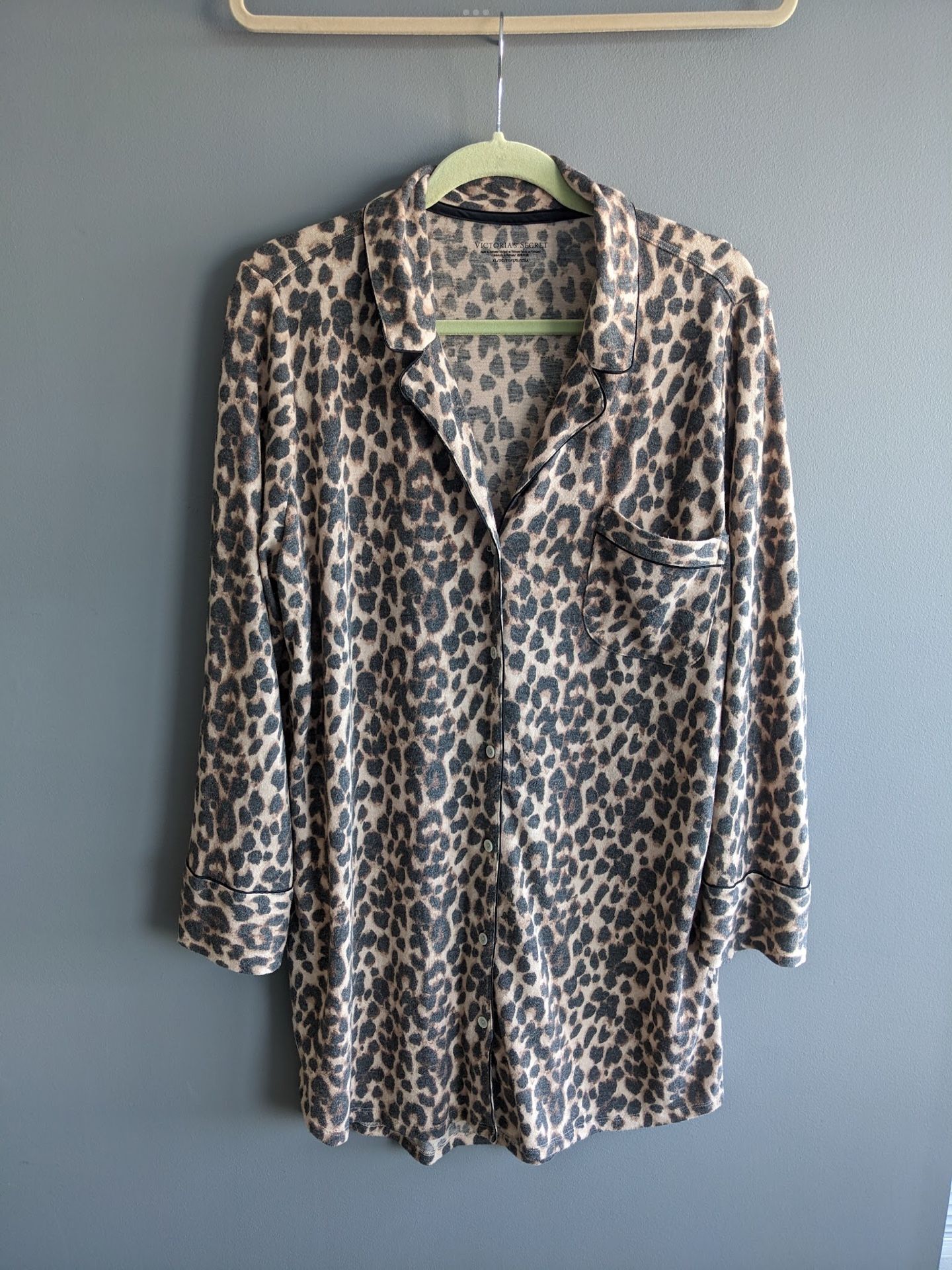 Victoria's Secret leopard night dress robe size XL