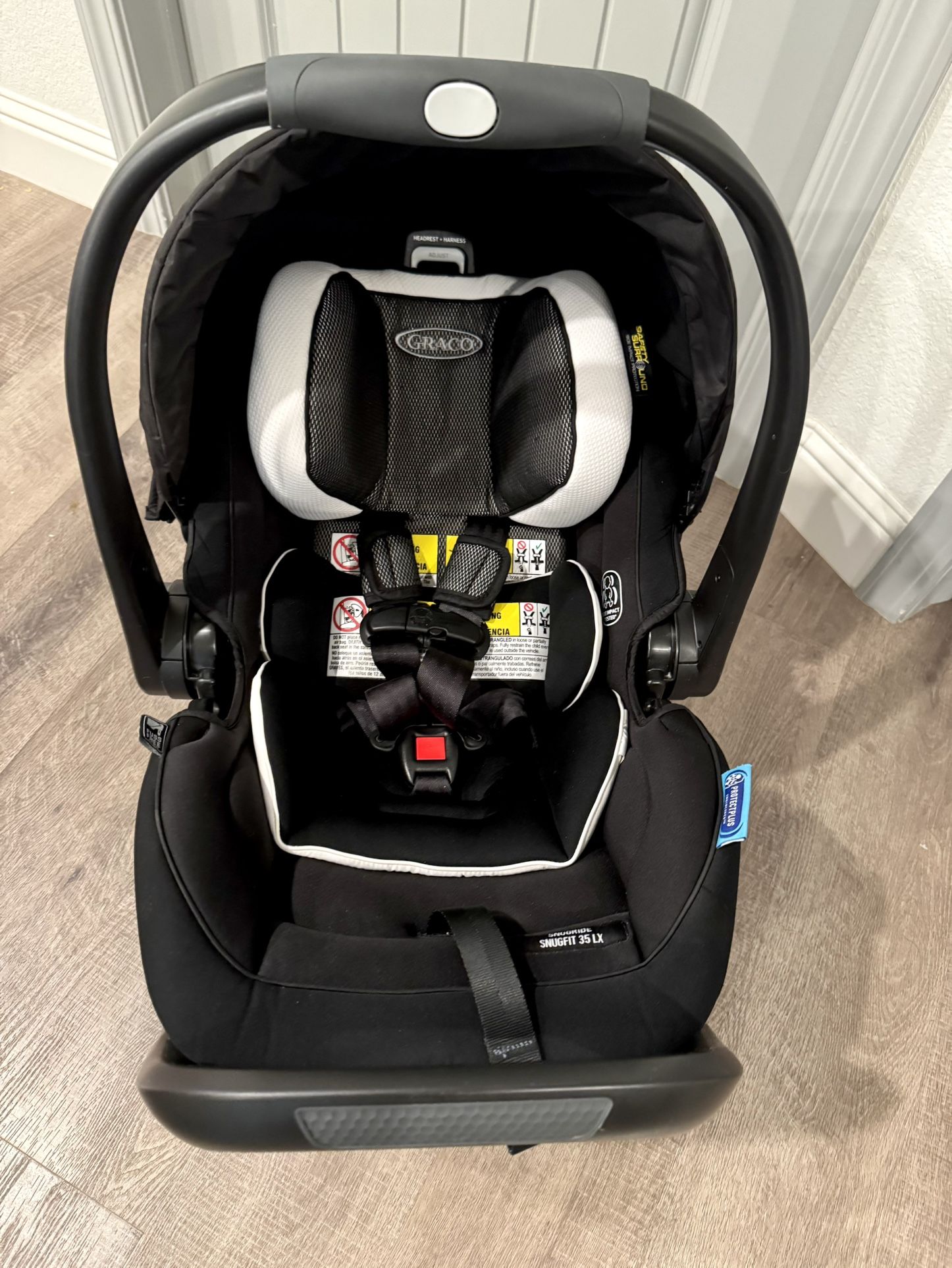 GRACO INFANT CAR SEAT