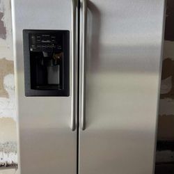 Ge Profile Refrigerator 