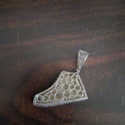 Mossinite Nike pendent