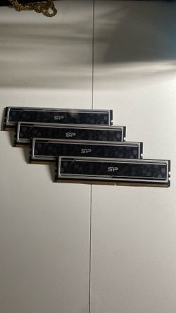 DDR4 32GB  Silicone power ram