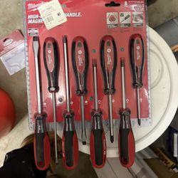 Milwaukee Phillips/Flat Head/Square Hex Drive Screwdriver Set with Tri-Lobe Handle (8-Piece)