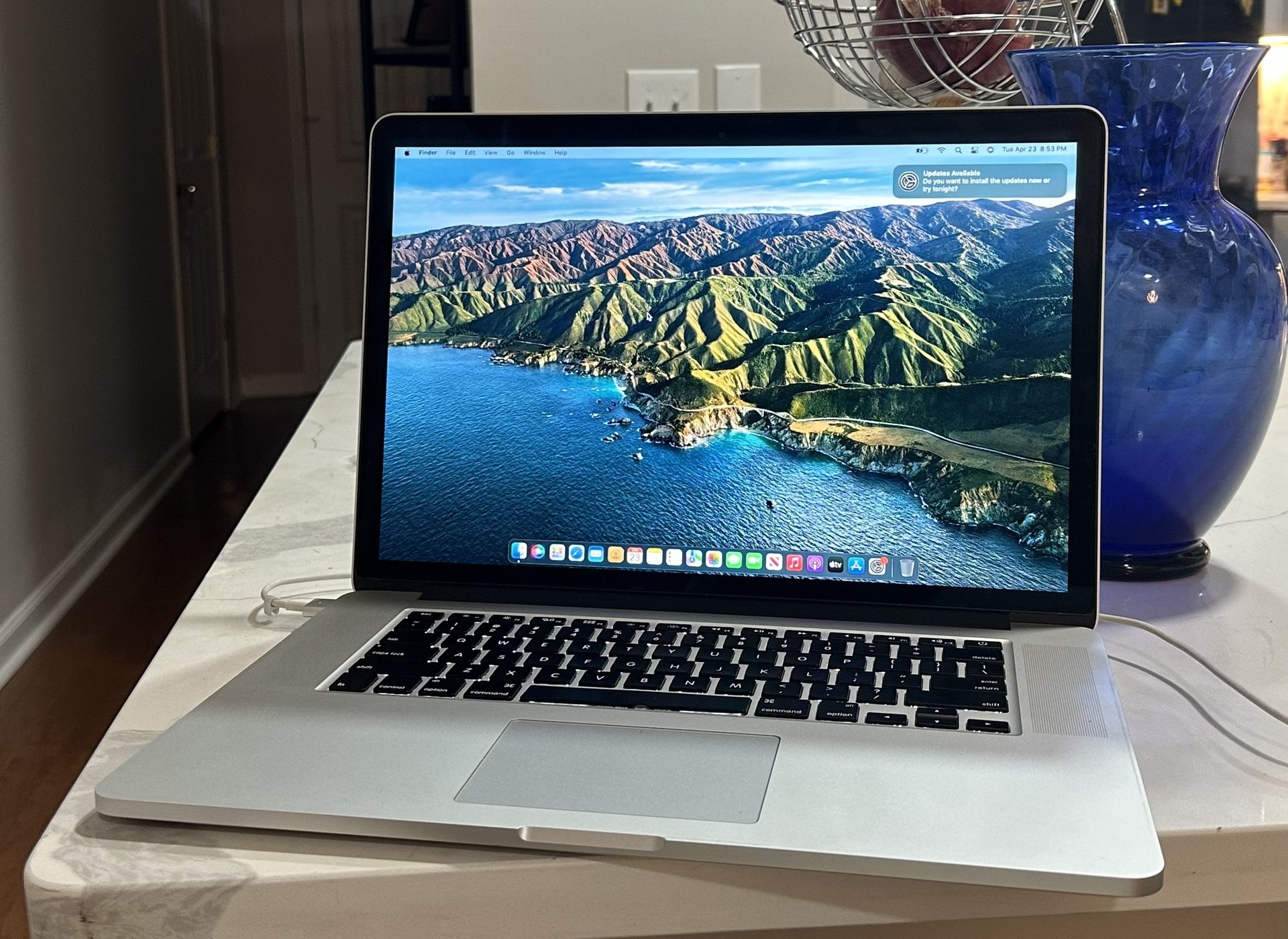 Great MacBook Pro 15” 16GB 1TB SSD