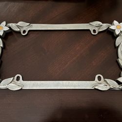 Daisy Painted Chrome License Plate Frame