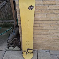 BRAND  X SNOWBOARD 