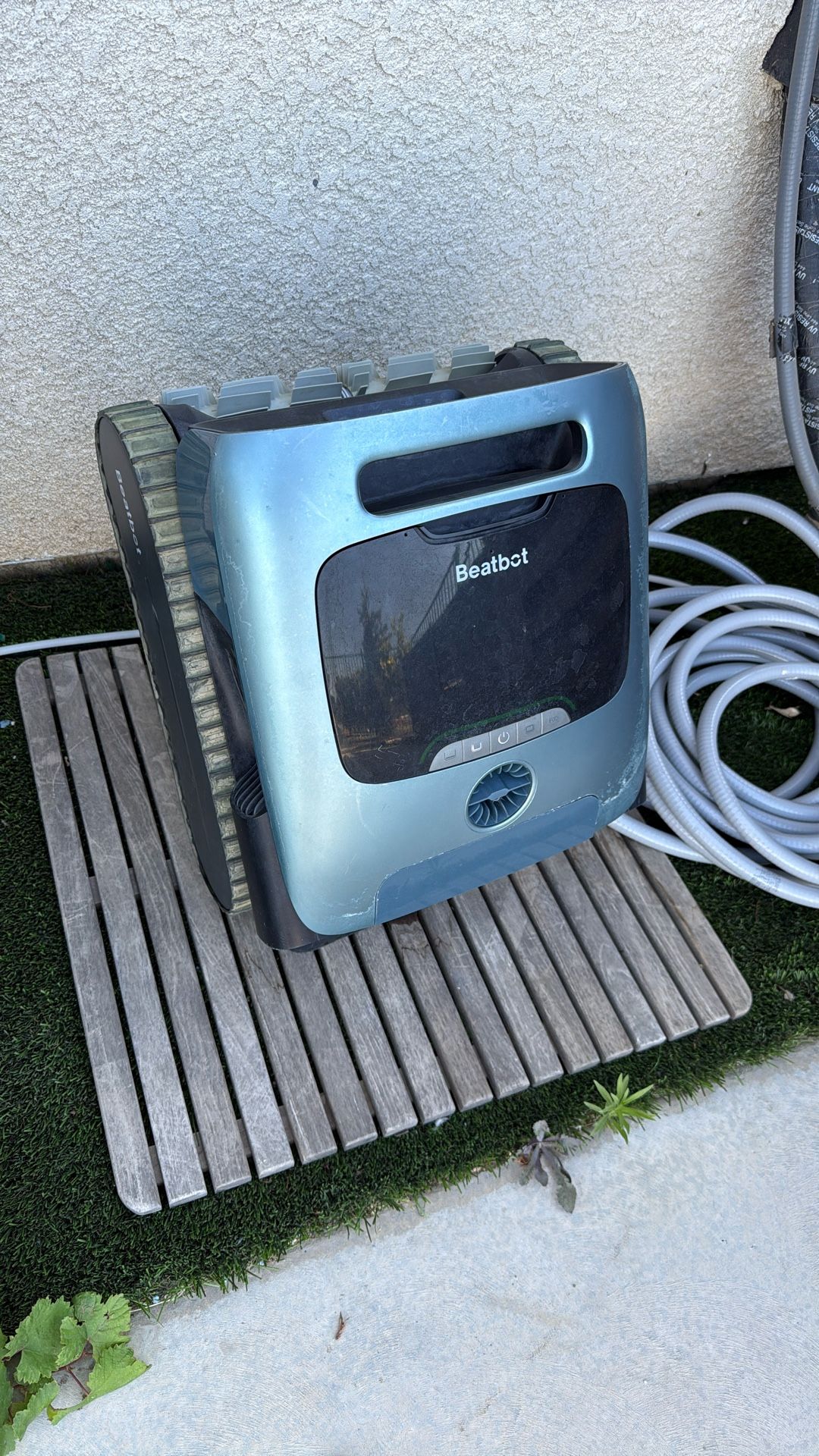 Beatbot Pro Robot Pool Cleaner Brand New In Box