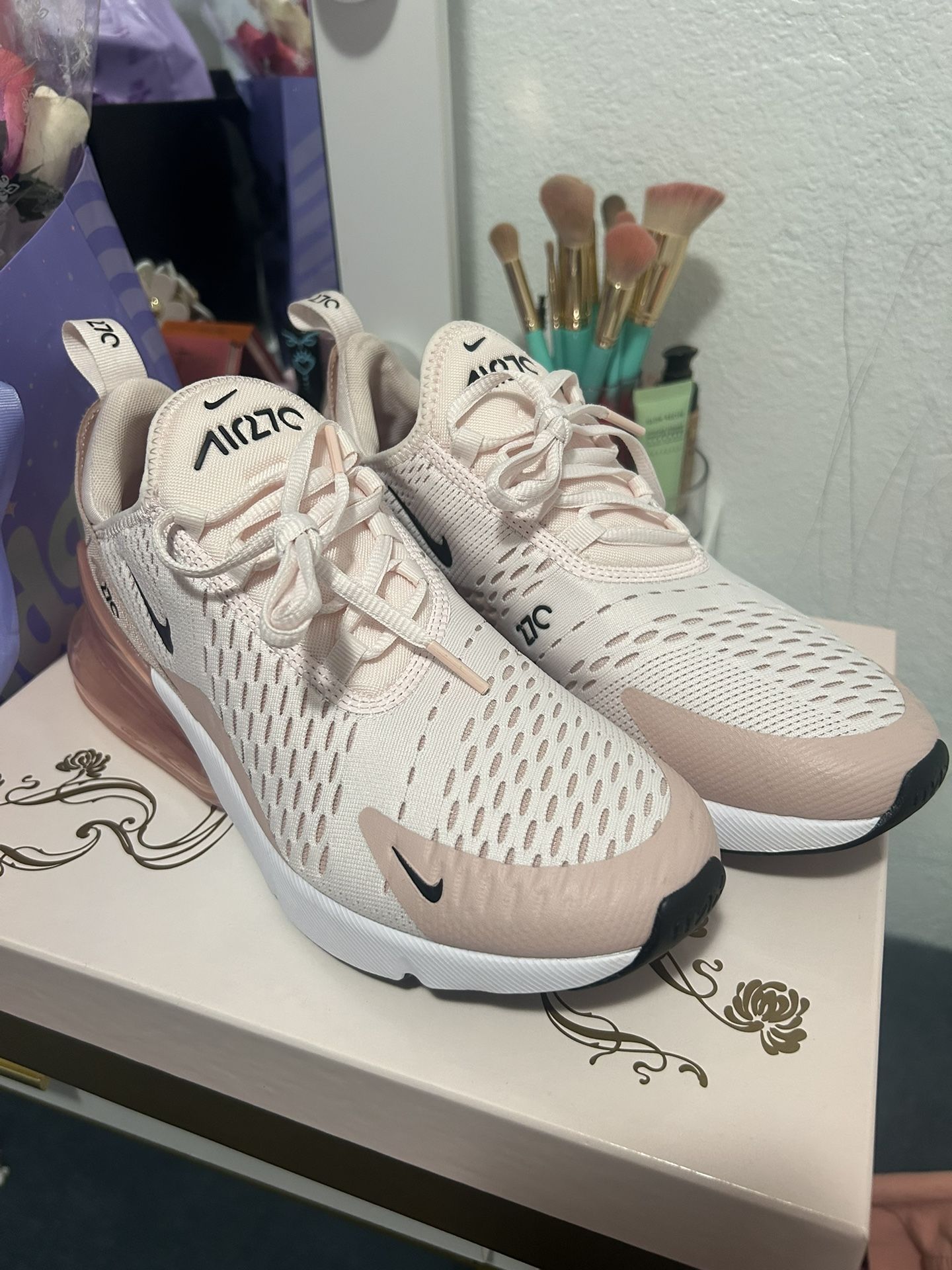 Nike Air Max 270 Women's Shoes