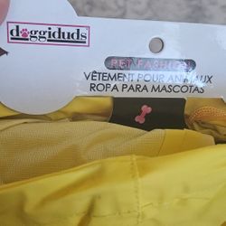 Canada Pooch Torrential Tracker Dog Rain Jacket - Easy On, Adjustable Full Body Coverage, Waterproof, Functional Pockets, Reflective Trim Rain Coat 