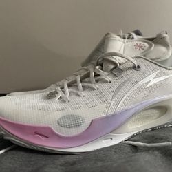 Way Of Wade 808 Ultra V2 Family Love Size 9