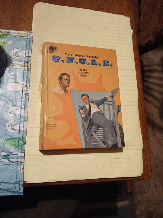 THE MAN FROM U.N.C.L.E. 1966 WHITMAN hardback TV Book