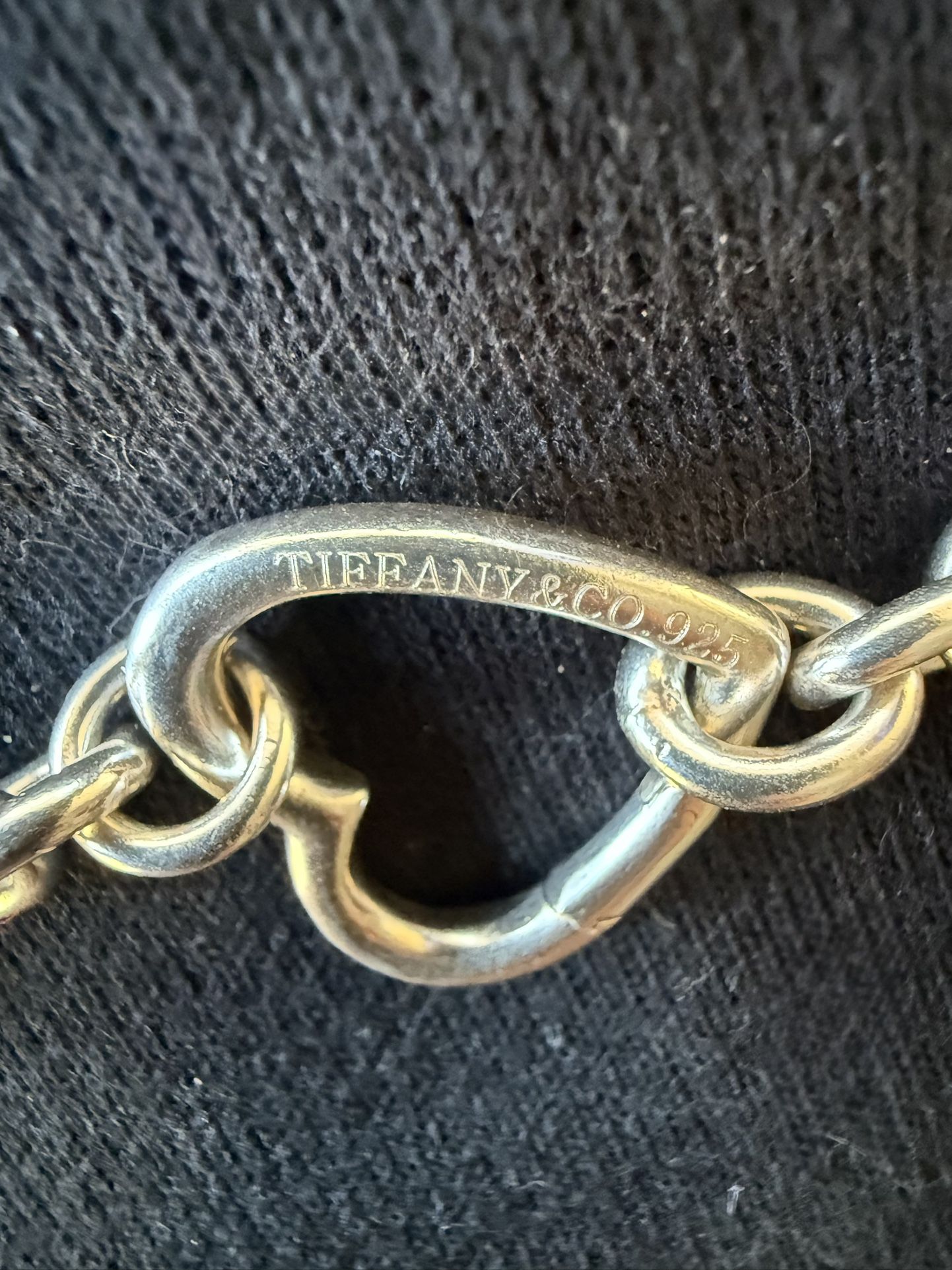 Tiffany & Co. Sterling Silver Heart Clasp Round Link Choker / Chain 16inches