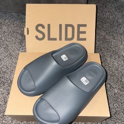 Yeezy Slide Slate Marine