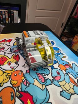 Lego resistance transport pod