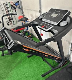 thus to Life Fitness Treadmill - Gym-Level Exercise Equipment