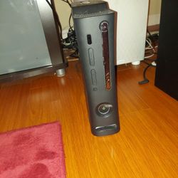 Xbox 360 Elite Bundle 