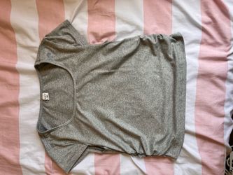 Grey top