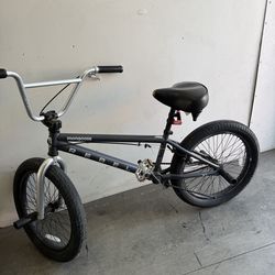 Mongoose bmx