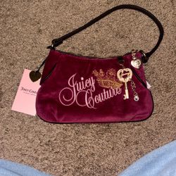  Juicy Couture Plum Berry Wristlet 
