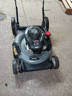 Push mower works great Free delivery!
