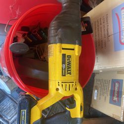 Dewalt Saw