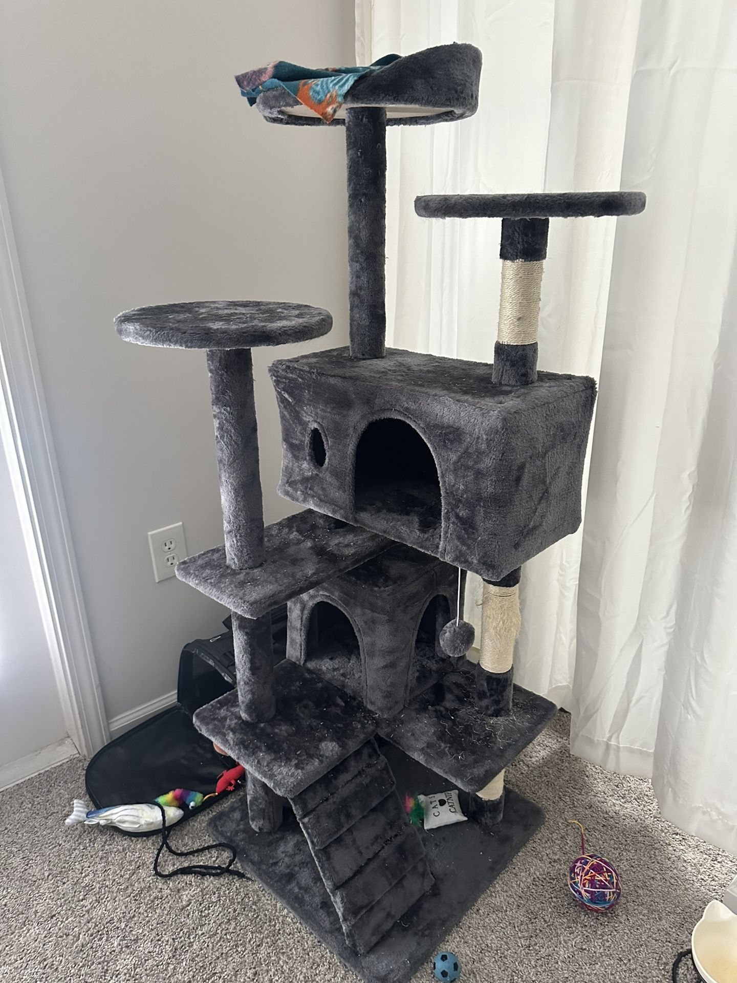 Cat Scratch Post
