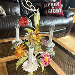 Vintage 1960’s Mid Century Modern Italian Daisy 🌼 Tole Floral Chandelier 