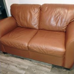 2 Sofas