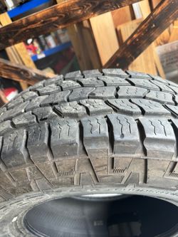 Cooper Discoverer AT3 XLT LT275/70R18 Tire read description