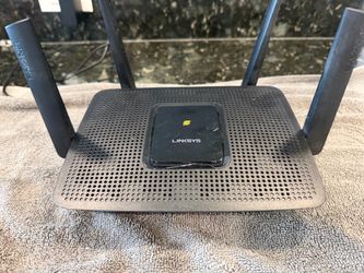 Linksys EA8300 AC2200 Tri-Band Wi-Fi Router