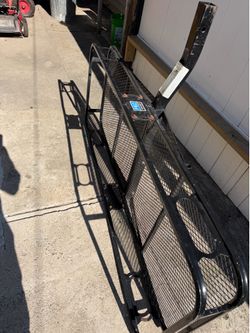 Cargo carrier