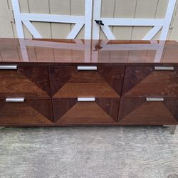 Dresser 68x38x19