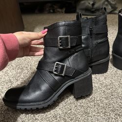 Women’s Black Boots Size 9