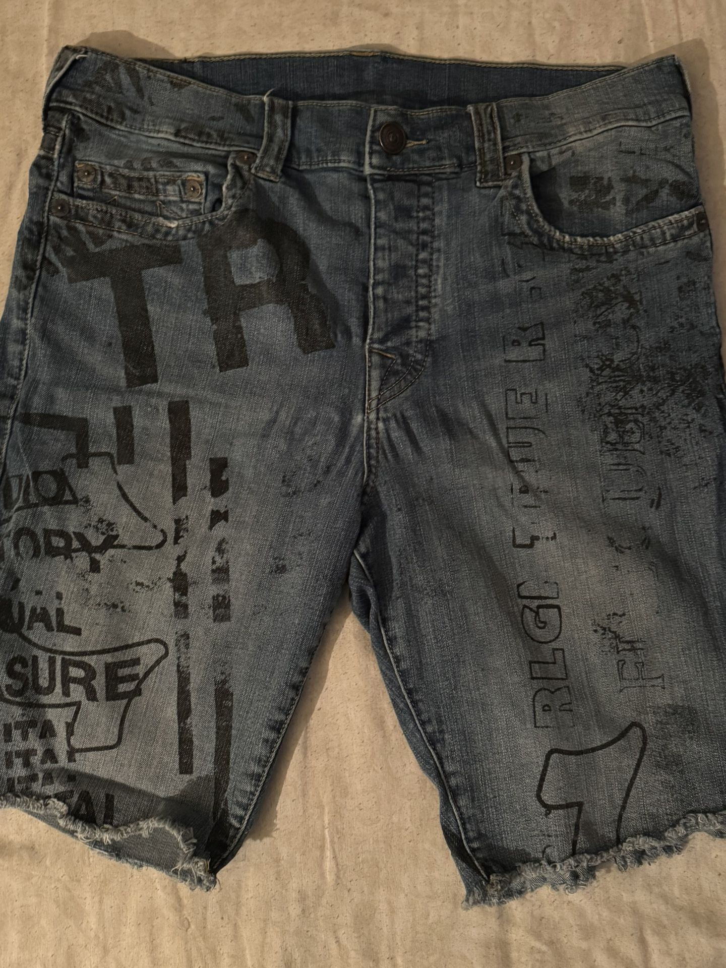 True Religion Shorts (Men’s 34)