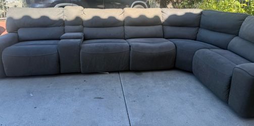 Free sectional