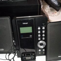 Teac Cd Player With iPod Station 