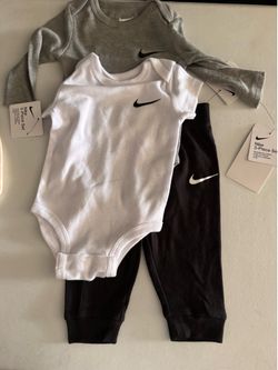 Baby Boy Clothes New  prices and sizes Description  box