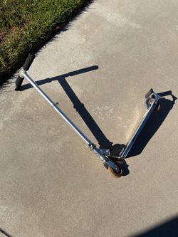 Free/Gratis Razor Kick Scooter Silver Folding