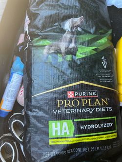 Purina pro plan dog food