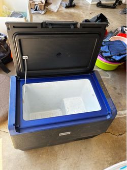 Active car refrigerator