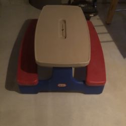 Kitchen,picnic Table -and Little Horse