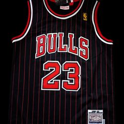 Michael Jordan Bulls Jersey 