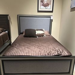 Queen size  bed